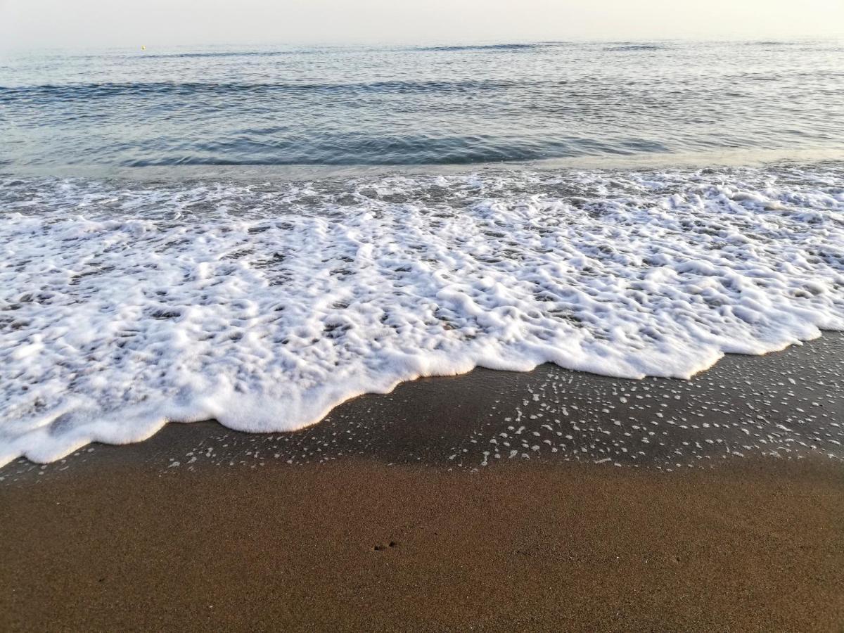 Apartamento Mar Azul, Primera Linea De Playa Sitio de Calahonda Eksteriør bilde